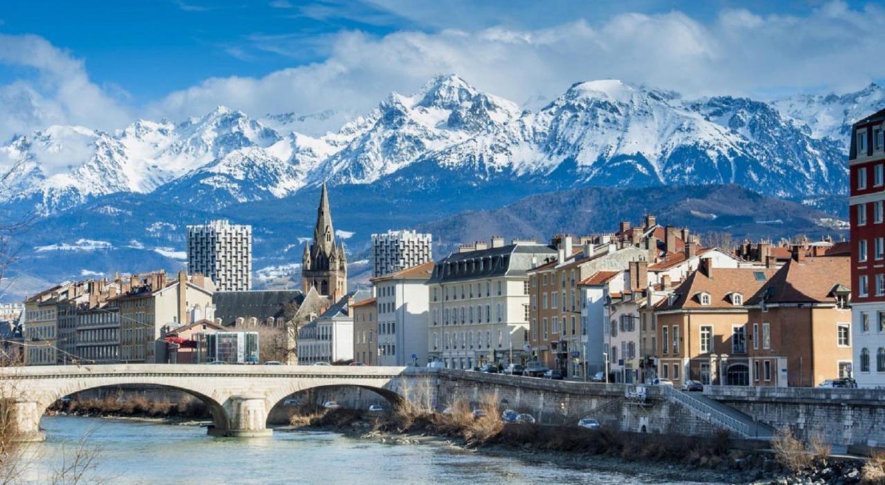 Le Berriat - Parking - Centre Ville / Gare - Grenoble Luaran gambar
